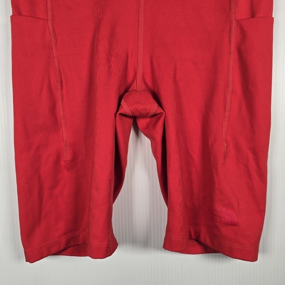 The North Face Women's Red Bike Shorts Size M Pockets - Picture 5 of 12